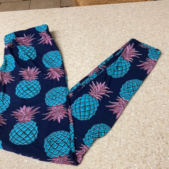 Pants - One size pineapple leggings